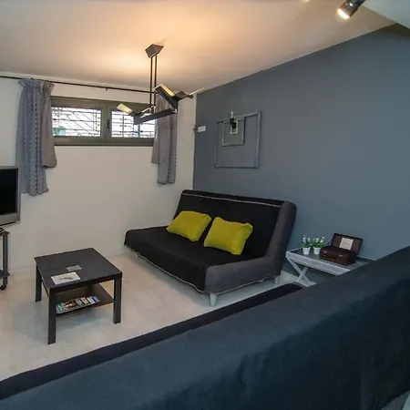 Cozy Apartment- ιδιωτικό Parking