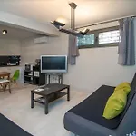 Апартаменты Cozy Apartment- ιδιωτικό Parking Нафплион