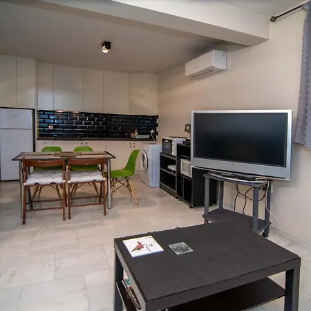 Cozy Apartment- ιδιωτικό Parking *