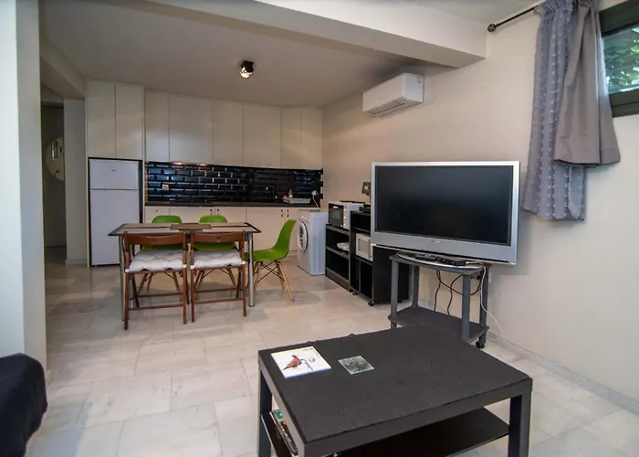 Cozy Apartment- ιδιωτικό Parking *