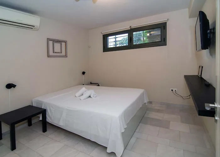 Διαμέρισμα Cozy Apartment- ιδιωτικό Parking *